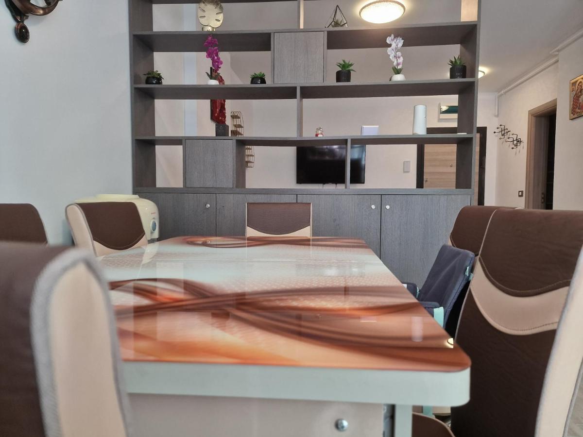 Nasty 24 Aparthotel Pool & Spa Mamaia Nord Năvodari Εξωτερικό φωτογραφία