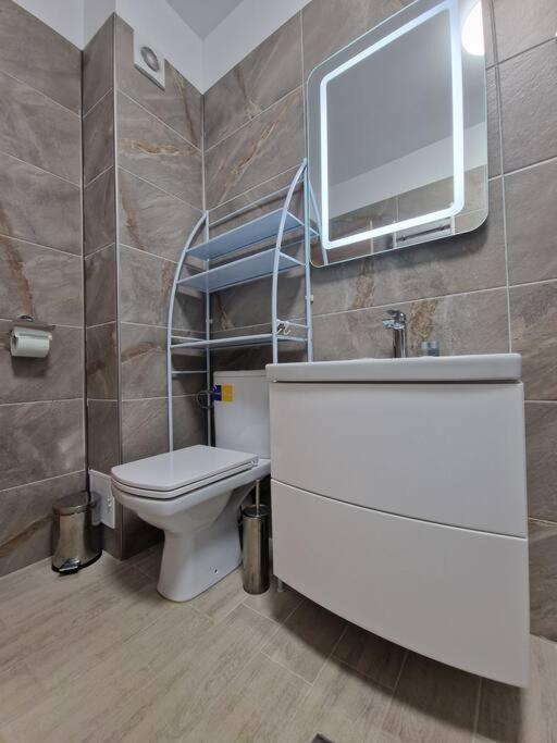 Nasty 24 Aparthotel Pool & Spa Mamaia Nord Năvodari Εξωτερικό φωτογραφία